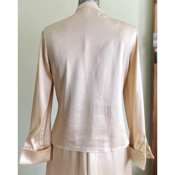 St. John Crêpe Vintage Pant Suit - Picture 8 of 8